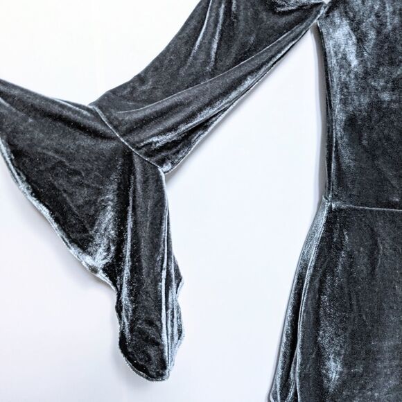 NWT REVOLVE NBD Adelita Velvet Ruffle Dress S - Picture 5 of 9